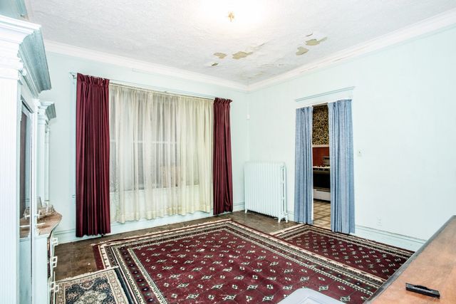 6646 S Minerva Avenue, Chicago, IL 60637