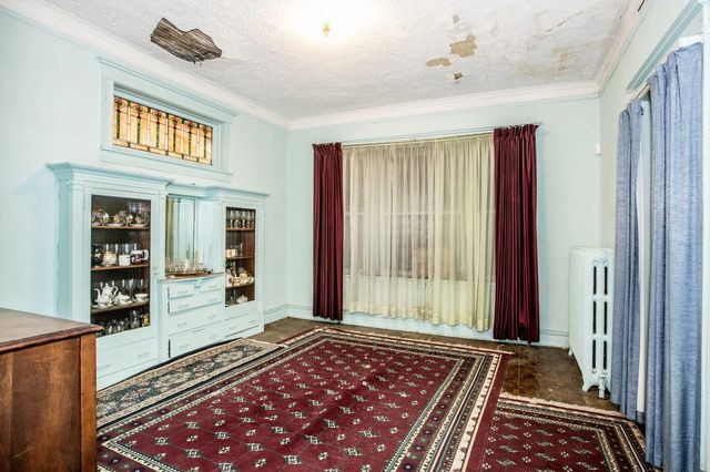 6646 S Minerva Avenue, Chicago, IL 60637