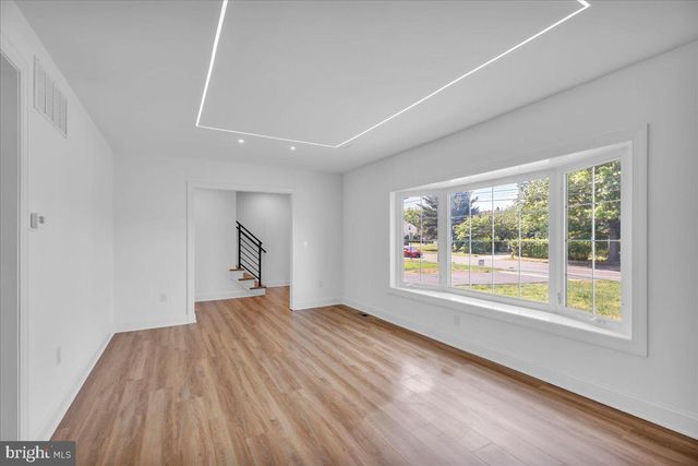 2504 CHURCH RD, Cinnaminson, NJ 08077