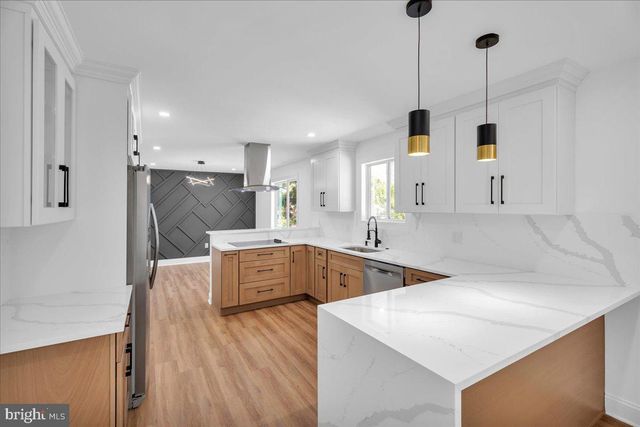 2504 CHURCH RD, Cinnaminson, NJ 08077