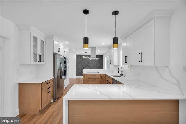 2504 CHURCH RD, Cinnaminson, NJ 08077