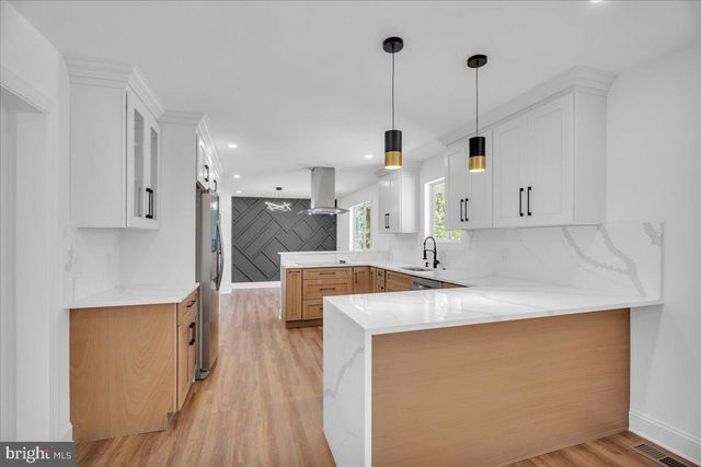 2504 CHURCH RD, Cinnaminson, NJ 08077