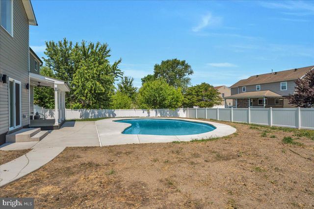 2504 CHURCH RD, Cinnaminson, NJ 08077