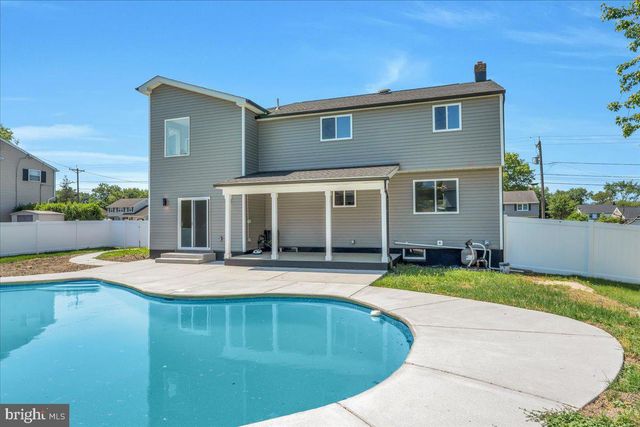 2504 CHURCH RD, Cinnaminson, NJ 08077