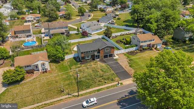 2504 CHURCH RD, Cinnaminson, NJ 08077