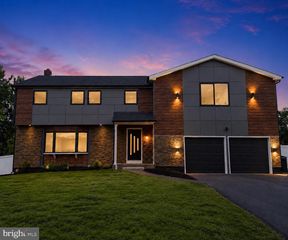 2504 CHURCH RD, Cinnaminson, NJ 08077