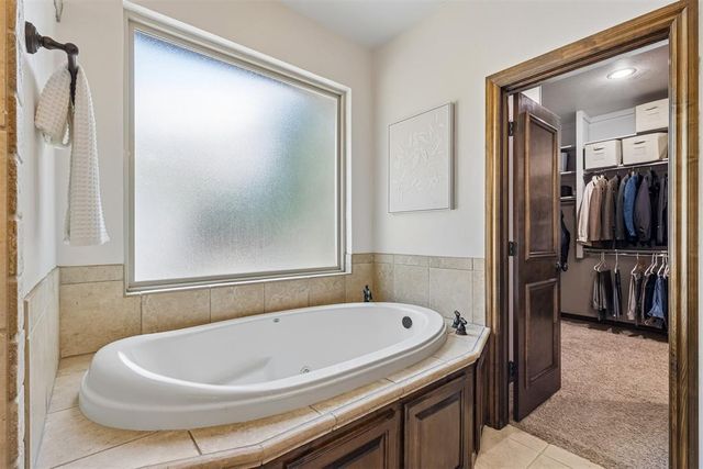 1401 Canyon Bridge Lane, Edmond, OK 73034