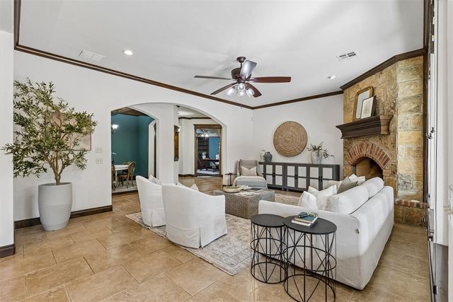 1401 Canyon Bridge Lane, Edmond, OK 73034