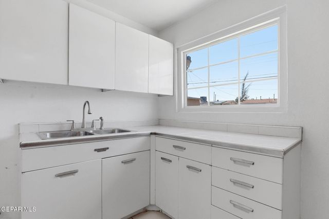 157 CHERRY Street, El Paso, TX 79915