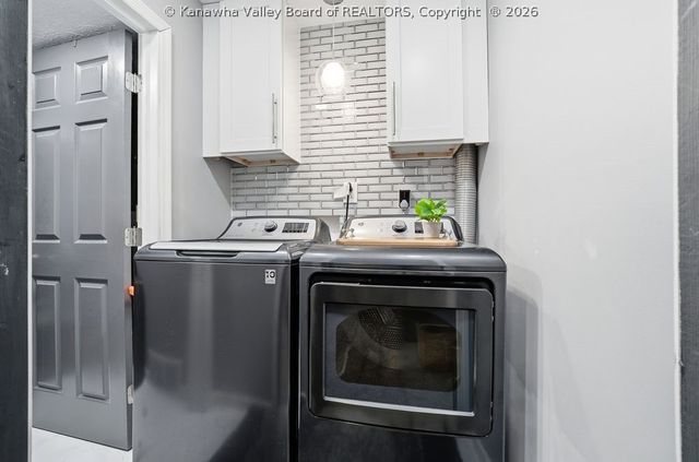 117 Rolling Meadows, Scott Depot, WV 25560