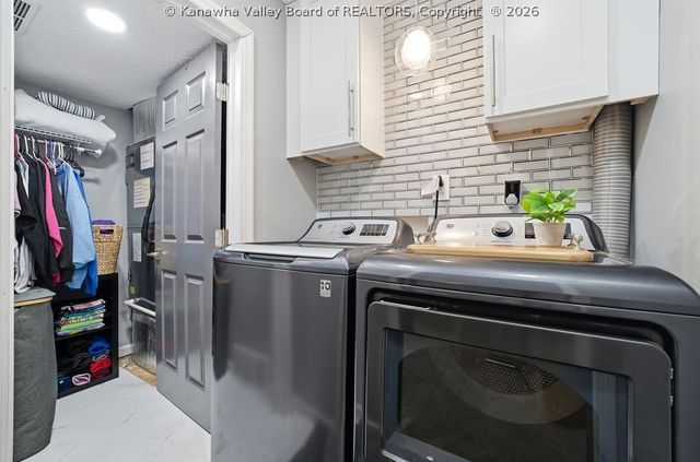 117 Rolling Meadows, Scott Depot, WV 25560