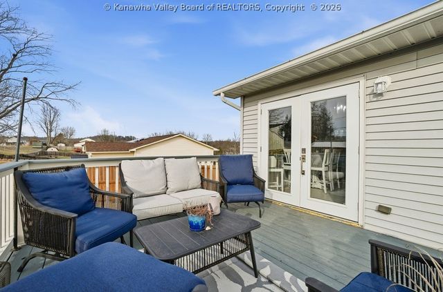 117 Rolling Meadows, Scott Depot, WV 25560