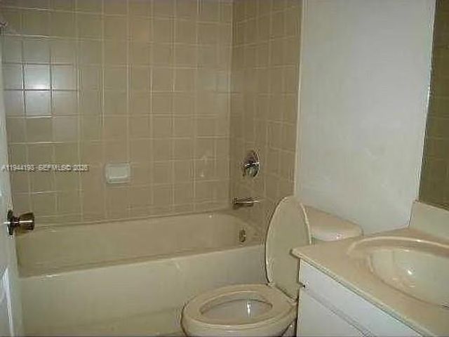 22901 SW 88th Pl 106, Cutler Bay, FL 33190