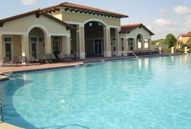 22901 SW 88th Pl 106, Cutler Bay, FL 33190