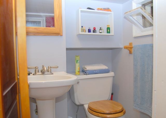 3 Goodwin Pl B, Boston, MA 02114