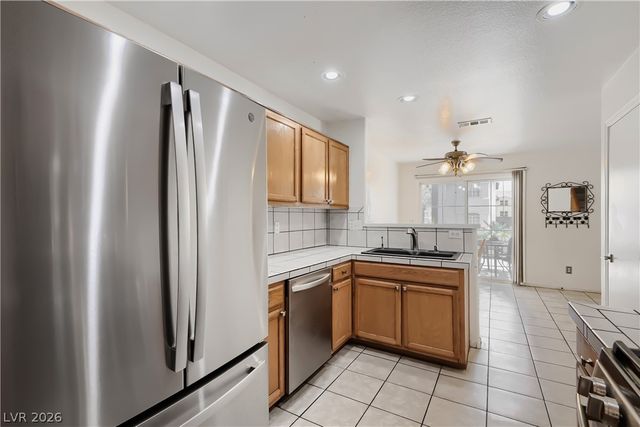 8212 Dream Star Court, Las Vegas, NV 89145