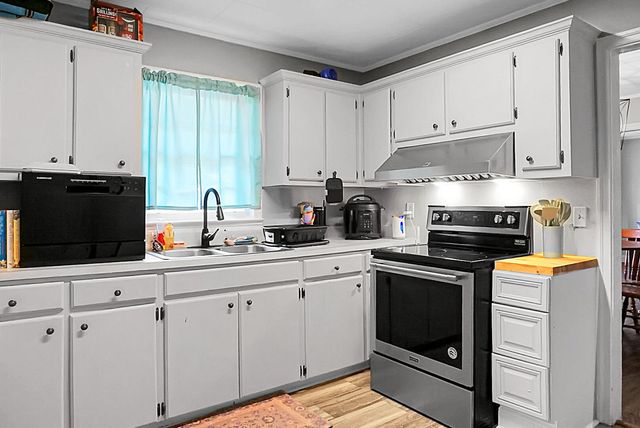 305 Forest Circle, Walterboro, SC 29488