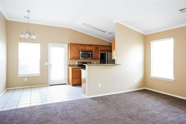 10633 NW 34th Terrace, Yukon, OK 73099