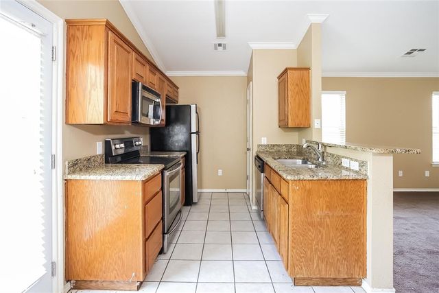 10633 NW 34th Terrace, Yukon, OK 73099