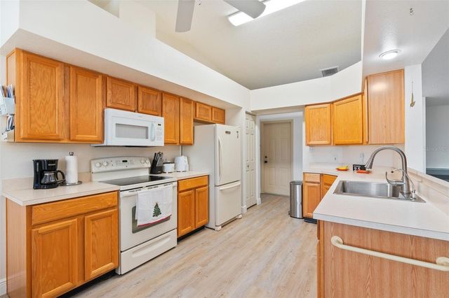 6065 MAGPIE DRIVE, Lakeland, FL 33809