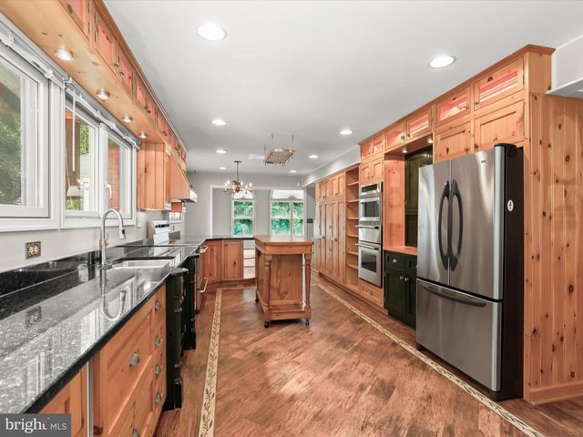 1955 VALHALLA DR, Finksburg, MD 21048