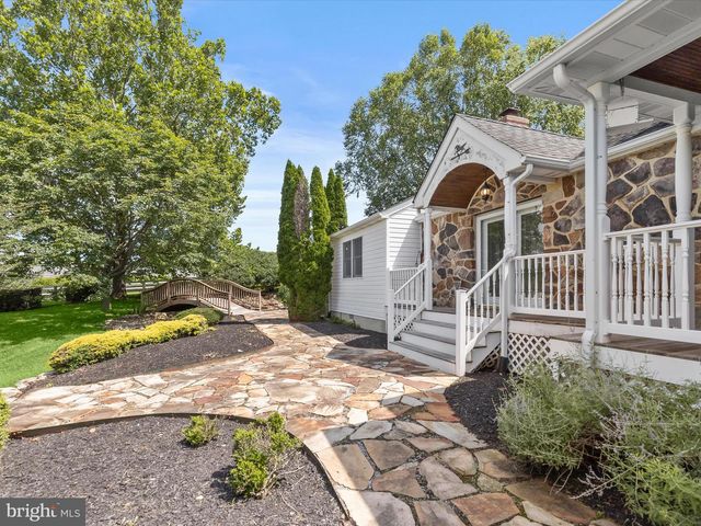 1955 VALHALLA DR, Finksburg, MD 21048