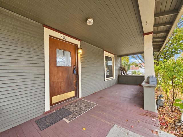 1423 S Yakima Avenue, Tacoma, WA 98405