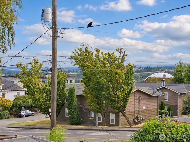 1423 S Yakima Avenue, Tacoma, WA 98405