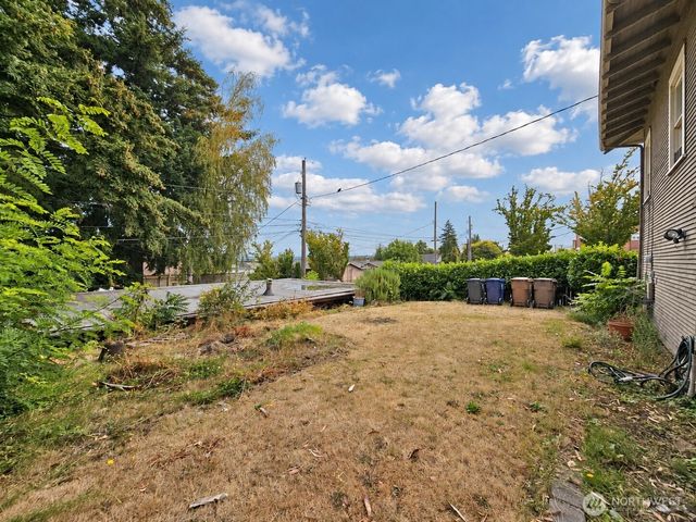 1423 S Yakima Avenue, Tacoma, WA 98405