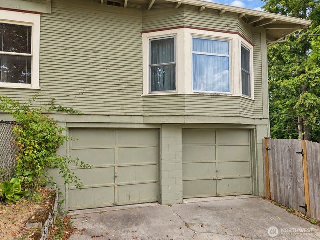 1423 S Yakima Avenue, Tacoma, WA 98405
