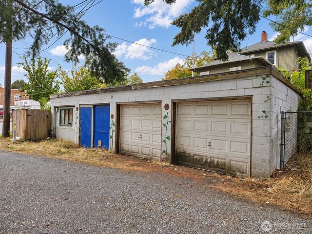 1423 S Yakima Avenue, Tacoma, WA 98405