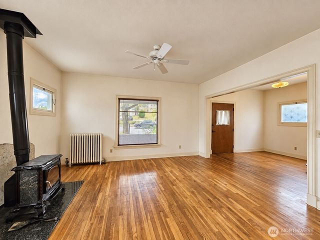 1423 S Yakima Avenue, Tacoma, WA 98405