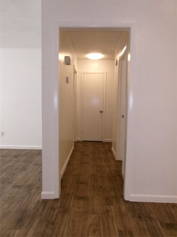 2409 Ventura Drive B, Arlington, TX 76015