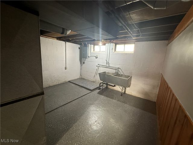 19807 Gardenview Drive, Maple Heights, OH 44137