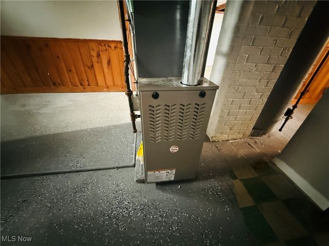 19807 Gardenview Drive, Maple Heights, OH 44137