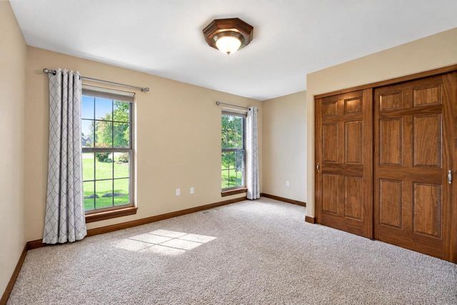 211 Kummrow COURT, Wales, WI 53183
