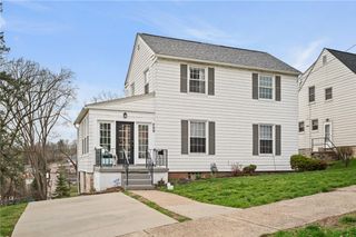 409 Bluff St, Canonsburg, PA 15317