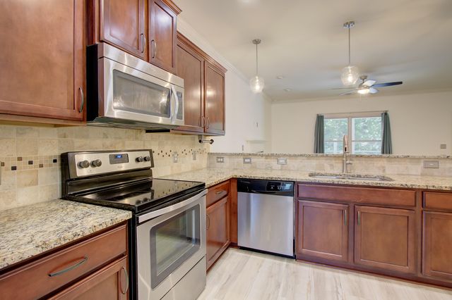 128 Balsam Circle, Summerville, SC 29485