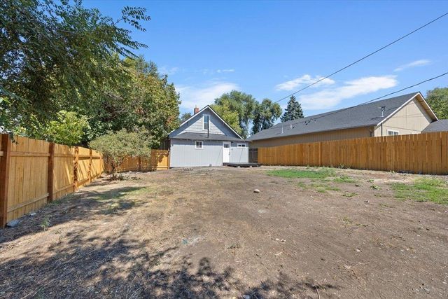1708 E Mallon Ave, Spokane, WA 99212