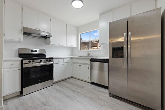 1494 Hilary Way, Manteca, CA 95336