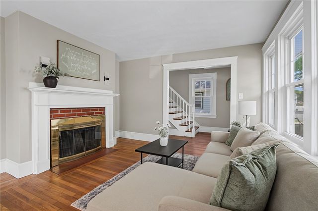 62 Dunbar Avenue, East Providence, RI 02904