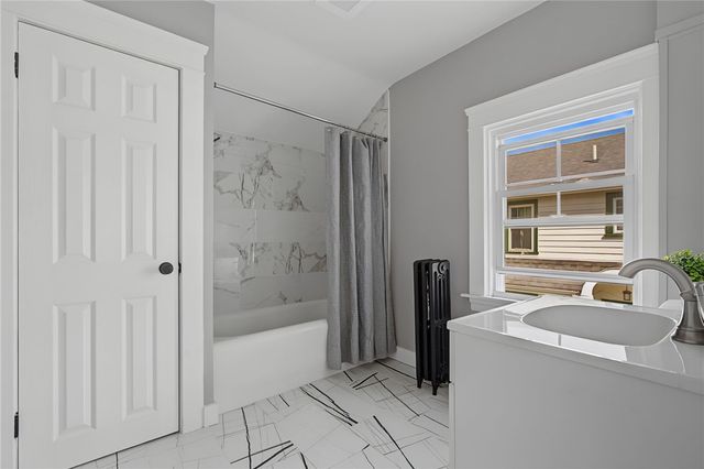 62 Dunbar Avenue, East Providence, RI 02904