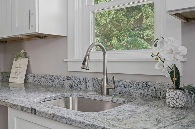 62 Dunbar Avenue, East Providence, RI 02904