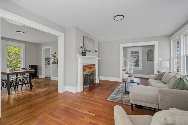 62 Dunbar Avenue, East Providence, RI 02904