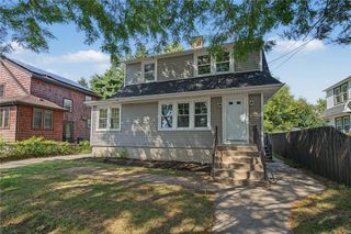 62 Dunbar Avenue, East Providence, RI 02904