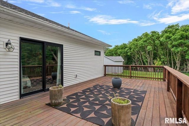 1923 Parthenon Court, Chatham, IL 62629