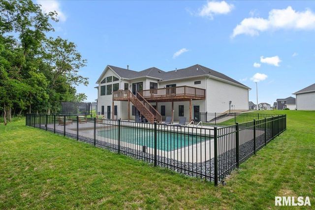 1923 Parthenon Court, Chatham, IL 62629