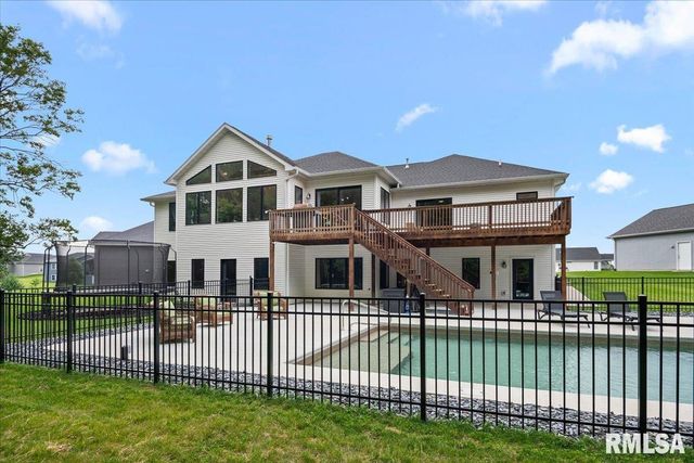 1923 Parthenon Court, Chatham, IL 62629