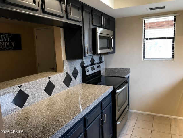 850 S RIVER Drive 2051, Tempe, AZ 85281