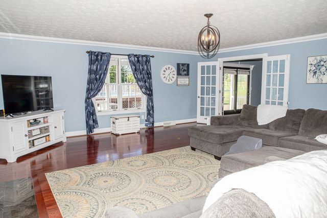 156 Cold Springs Drive, Stanford, KY 40484